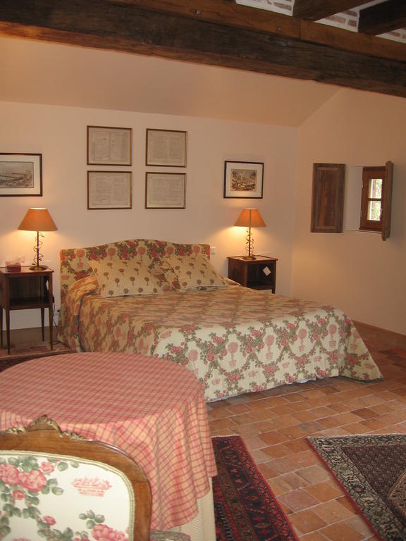 Les Vieux Guays Bed & Breakfast Cerdon  Room photo